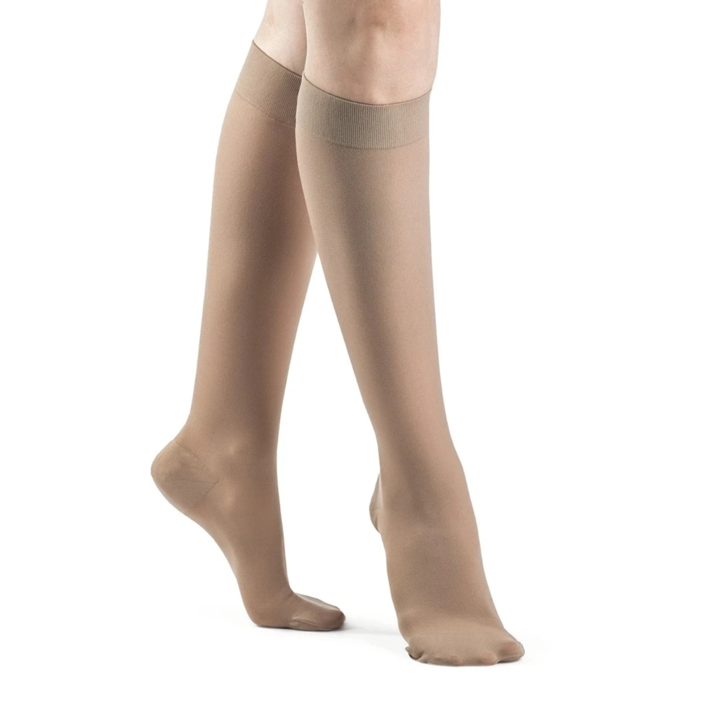 Sigvaris 972CMSW66 compression knee high stockings, 20-30 size MS , bage